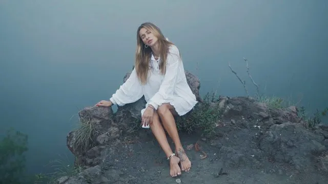 Пісня притягує зміни на краще. Tayanna представила кліп Дороги