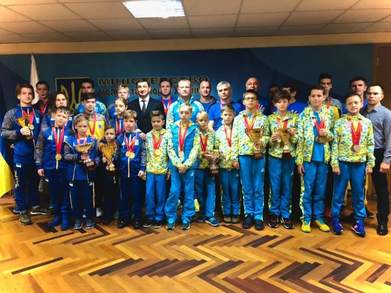 Українські спортсмени збирають кошти для участі у міжнародних змаганнях