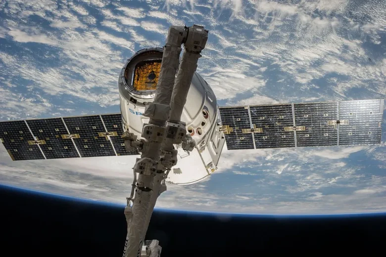 SpaceX вивела на орбіту телекомунікаційні супутники