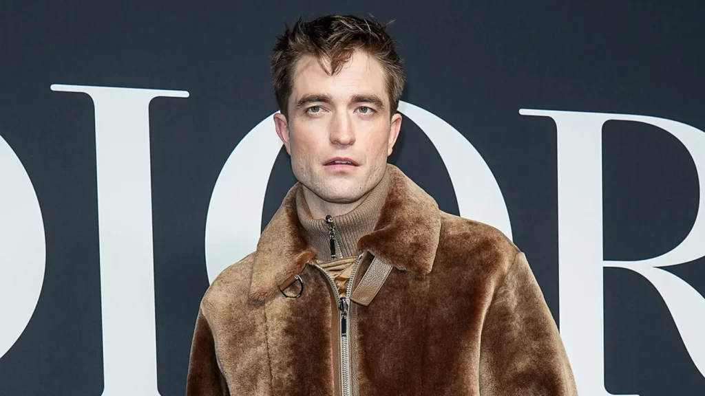Роберт Паттінсон прийшов у спідниці на показ Dior 
