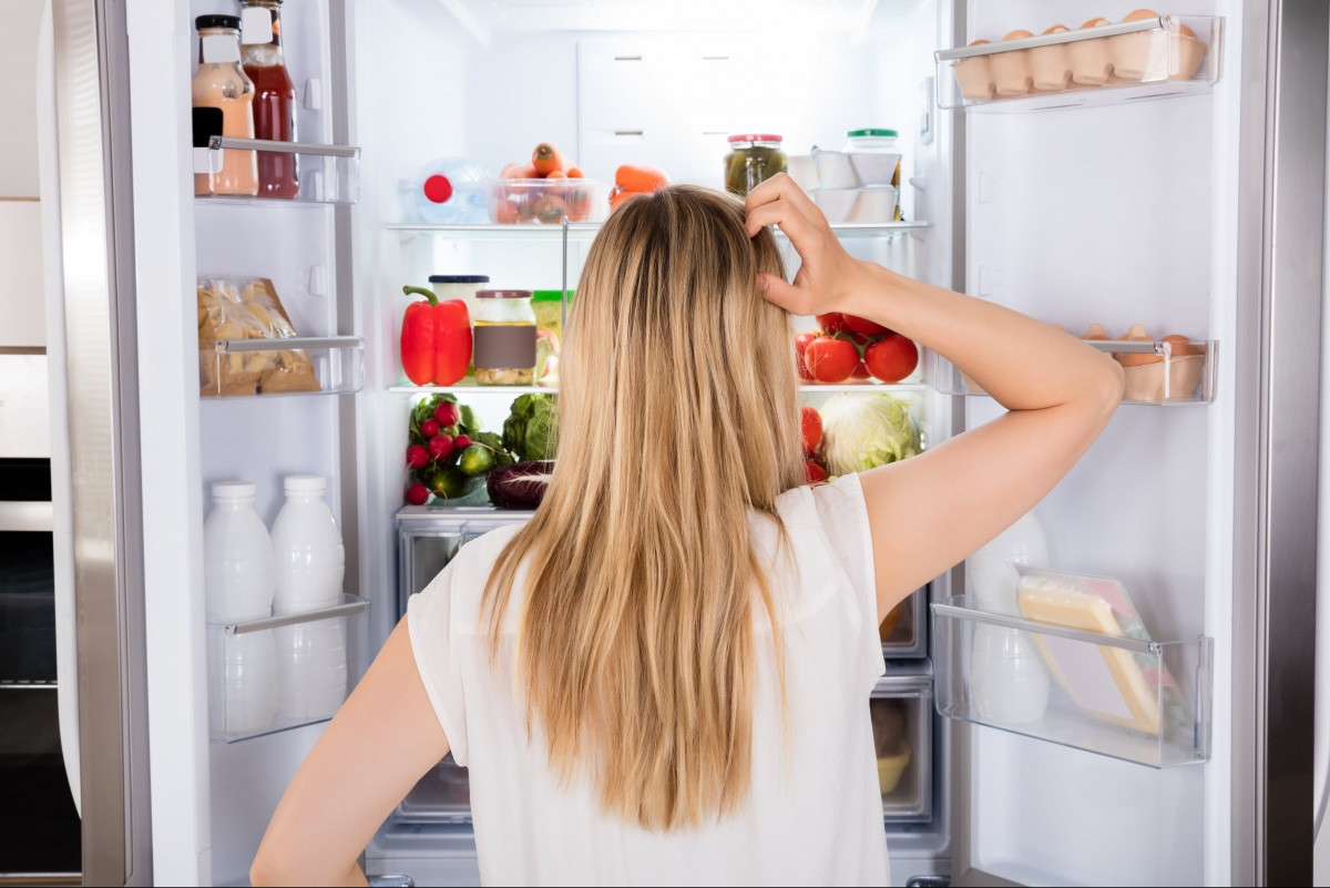 Як правильно розмістити продукти в холодильнику: є певні хитрості
