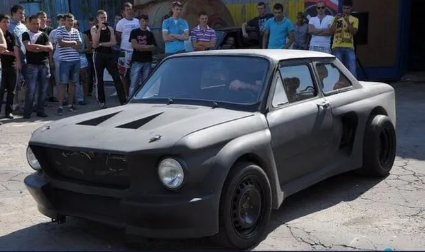 Українець перевтілив Запорожець на спорткар Ford Mustang
