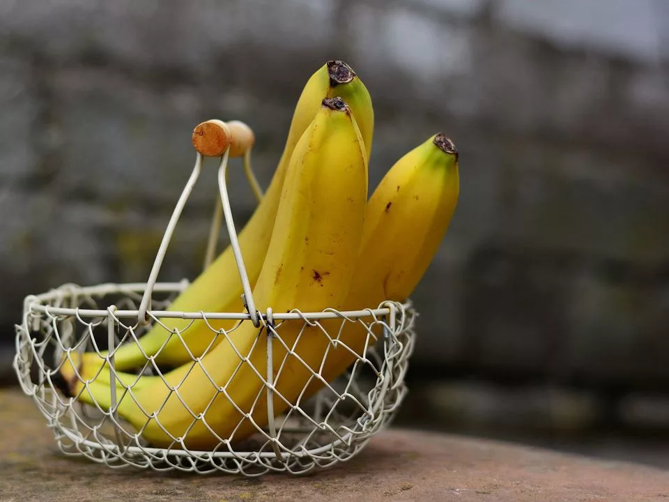 Банани залишаються свіжими й не буріють протягом 15 днів завдяки геніальному методу