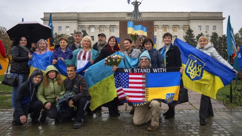 Російські війська намагаються закріпитися на правому березі Дніпра