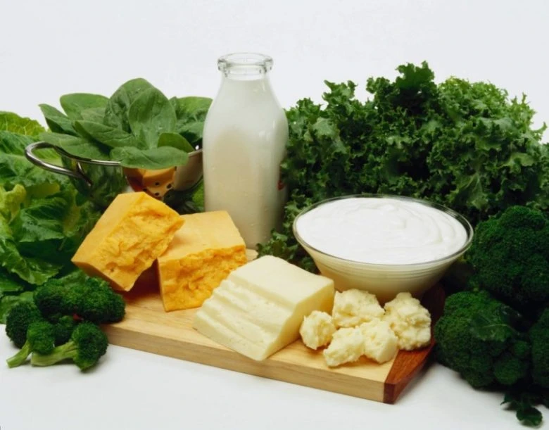 Какие продукты помогают усваивать кальций в организме