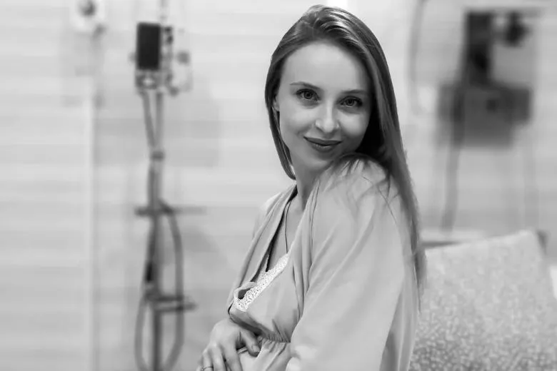 Анна Сагайдачна показала перші фото з пологового та батька дитини