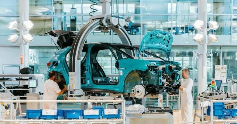 Volkswagen скоротить зарплати менеджерів на 10% до 2026 року