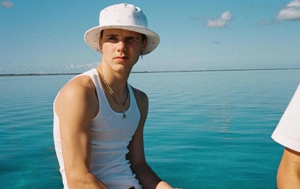 Круз Бекхем жартує про своє походження в Instagram пості