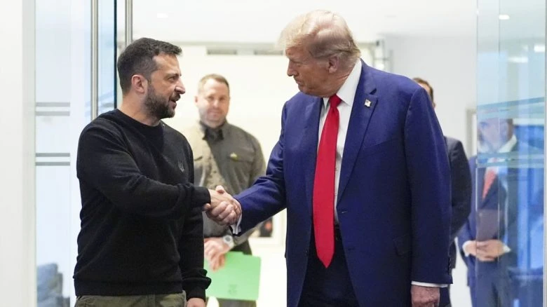 Зеленский поздравляет Трампа с возвращением в Белый дом
