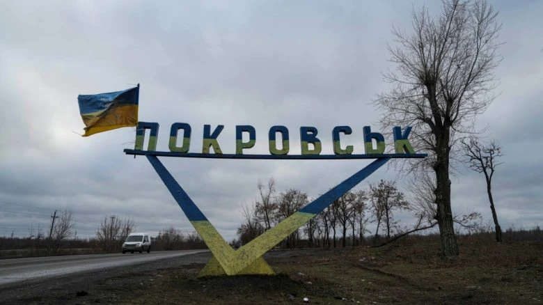 россияне перекрыли дороги к востоку и западу от Покровска