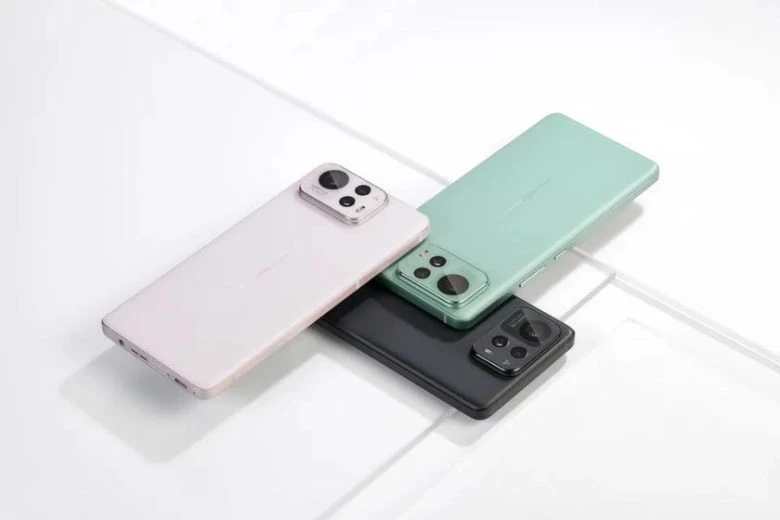 ASUS представила Zenfone 12 Ultra з AI технологіями та потужними характеристиками
