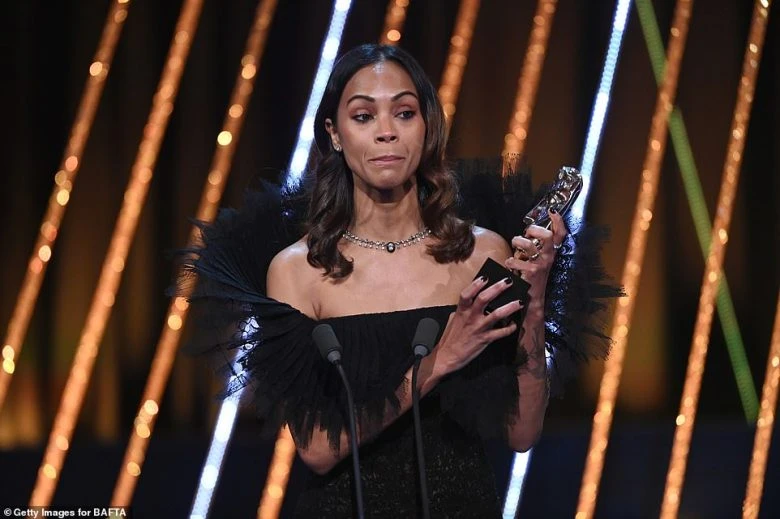 Зои Салдана получила награду за лучшую актрису второго плана на BAFTA 2025