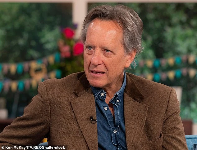 Richard E. Grant розповів про спроби вбивства з боку батька-алкоголіка