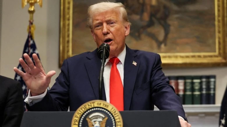 Трамп заявив, що не обговорював допомогу Україні з Путіним