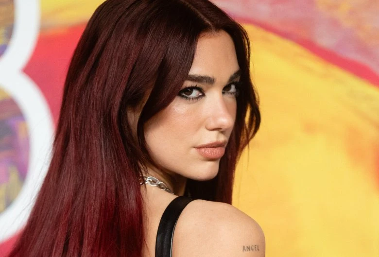 Dua Lipa вражає у провокаційному боді з мереживом на шоу в Мельбурні