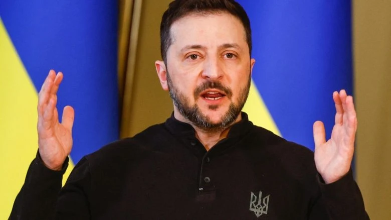 Зеленский обсудил с военными лидерами планы контингента в Украине