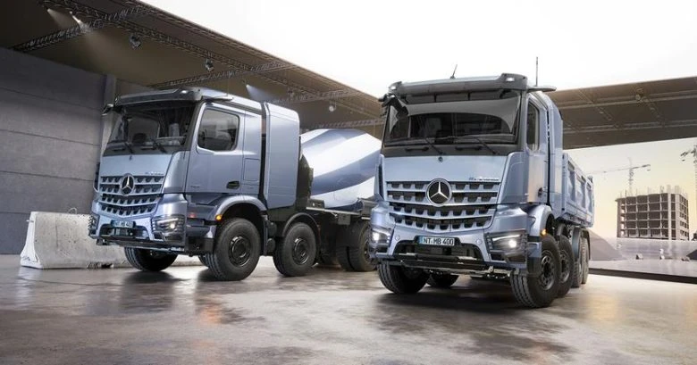Mercedes-Benz презентує електричну вантажівку eArocs 400 на bauma 2025