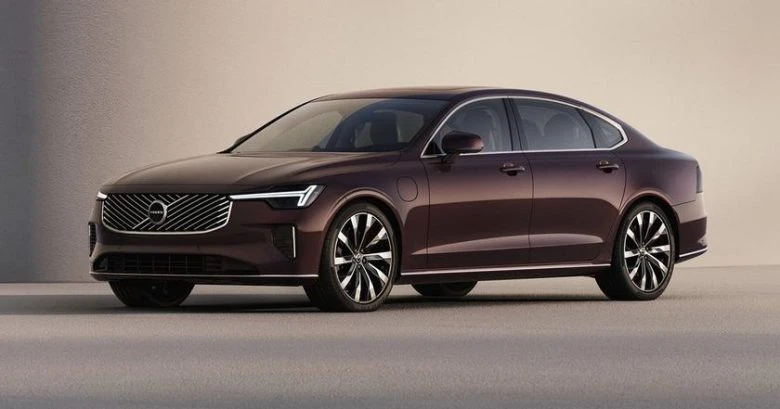 Обновленный седан Volvo S90: новый дизайн и технологии