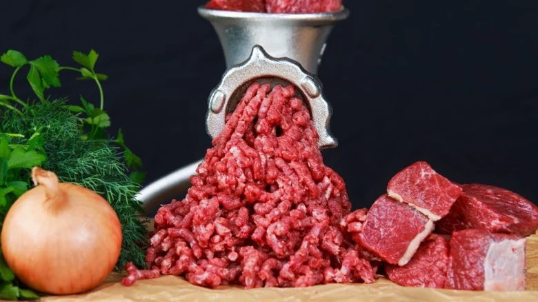 Несподіваний секрет для ідеальних котлет: заморожене вершкове масло