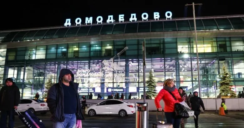 В Москве вечером 21 мая аэропорты дважды приостанавливали работу из-за атаки дронов