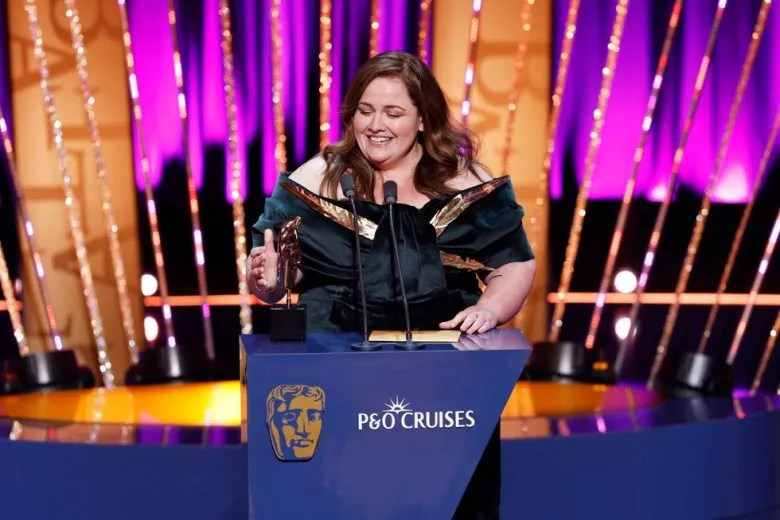 Телезвезды поразили на красной дорожке BAFTA TV Awards 2025 в Лондоне