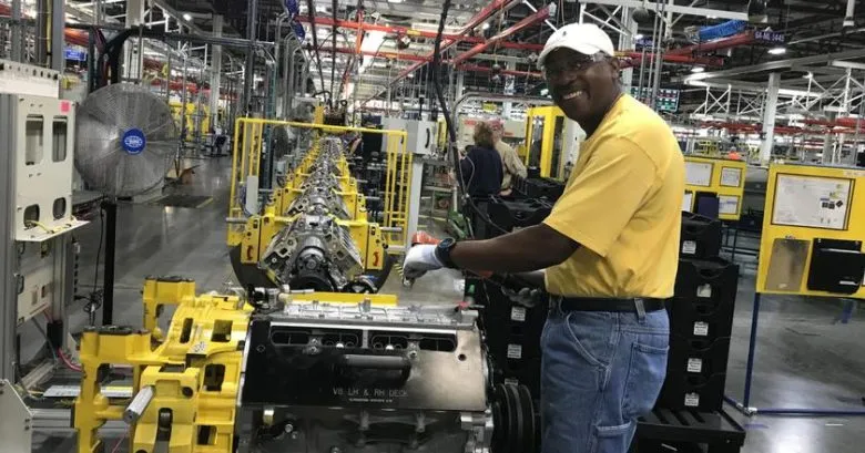 GM инвестирует почти 900 миллионов долларов в производство новых V8 в Нью-Йорке