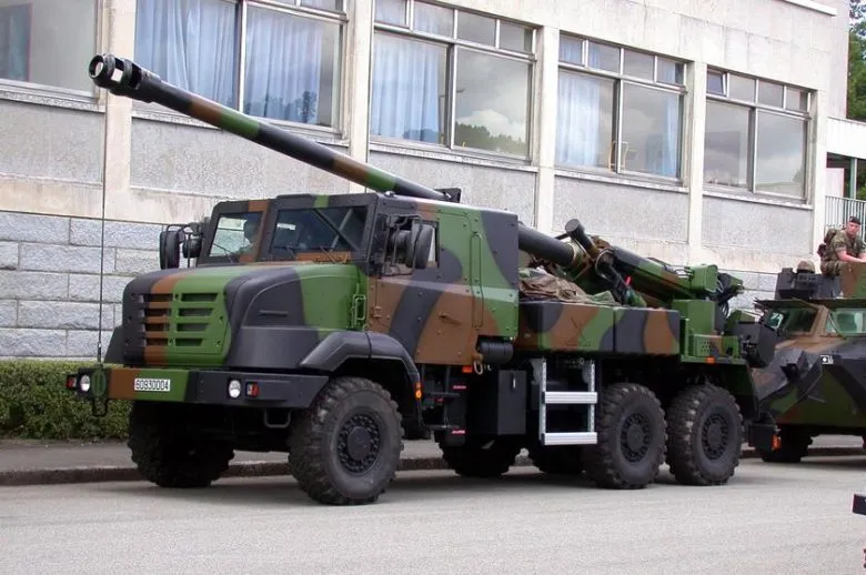 Франція у 2025 році передасть Україні всі нові артилерійські установки CAESAR