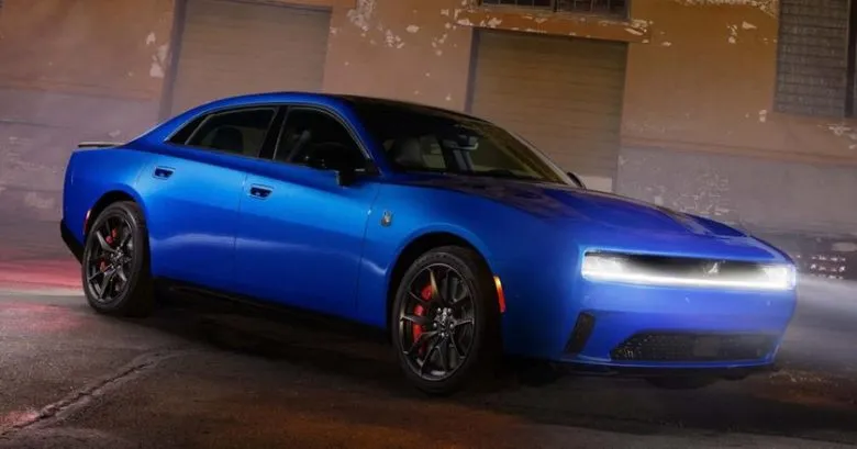 Новый электрический Dodge Charger 2025: мощность 670 л.с. и инновации в седане