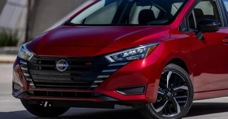 Nissan припиняє виробництво Versa з механічною трансмісією в США
