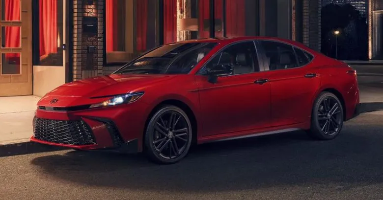 Toyota представила Camry 2026: нова версія Nightshade Edition