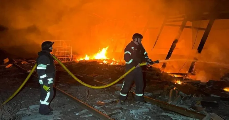 Пожар в Изюмском районе: детонация боеприпасов и подготовка эвакуации населения