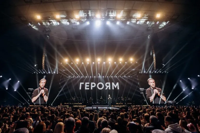 «БЕЗ ОБМЕЖЕНЬ» собрал более 3 миллионов гривен для ЗСУ на концертах в Киеве
