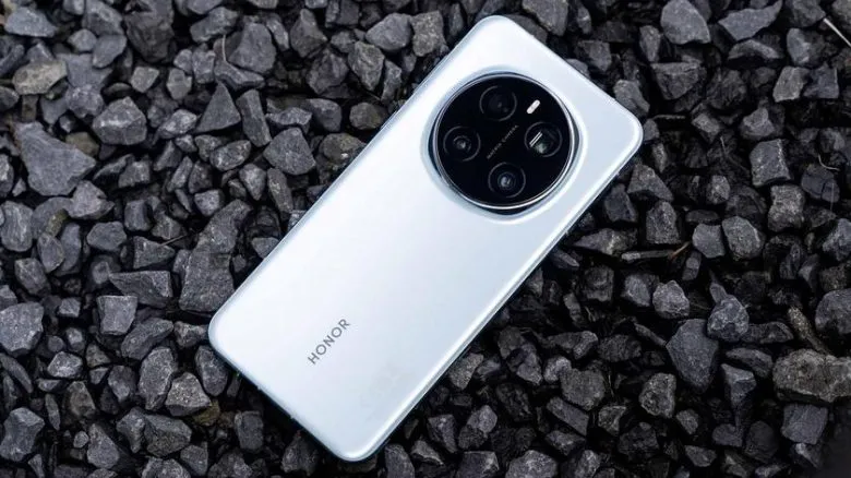Honor представит компактный флагман Magic 8 Mini с AMOLED-дисплеем осенью 2025