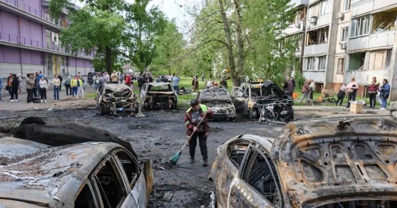 Росія атакувала Україну вночі двома ракетами та понад сотнею дронів