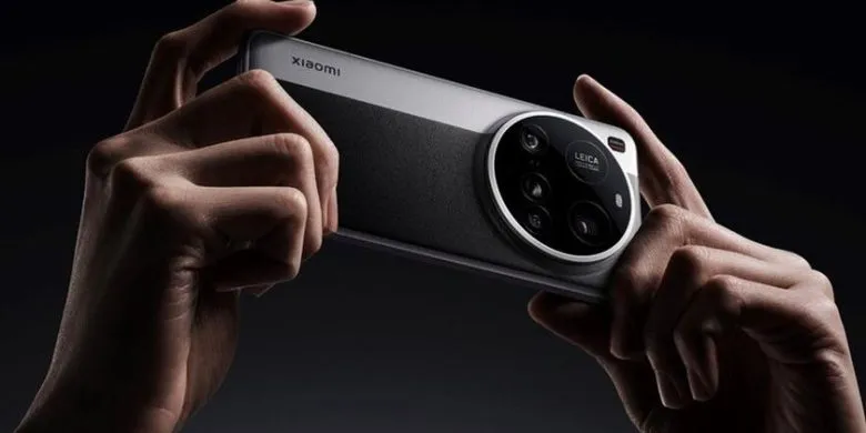 Лимитированная версия Xiaomi 15 Ultra с кастомизированными цветами и аксессуарами Leica