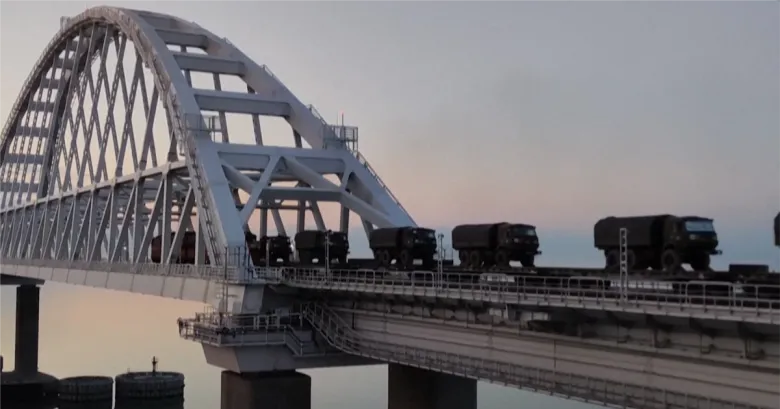СБУ нанесла мощный удар по Керченскому мосту под водой – мост в критическом состоянии
