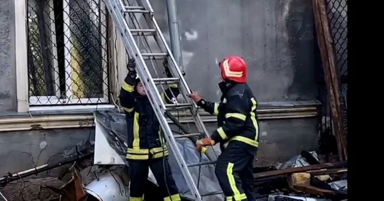 В Одессе под завалами нашли тело женщины, количество пострадавших возросло до 17