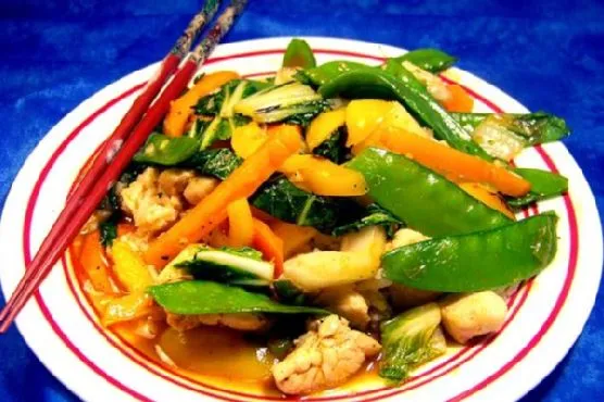 Chili-Garlic Stir Fry: смачна та корисна страва для кожного