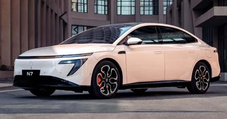 Електрокар Dongfeng Nissan N7 став лідером продажів у Китаї з понад 17 тисячами замовлень
