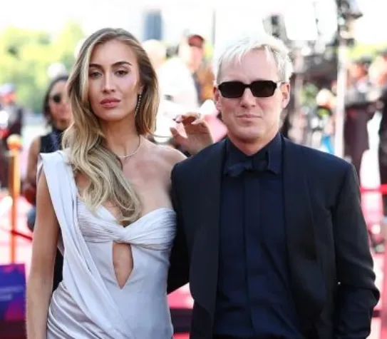 Софи Геббу ждет первенца: экс-звезда Made In Chelsea объявила о беременности