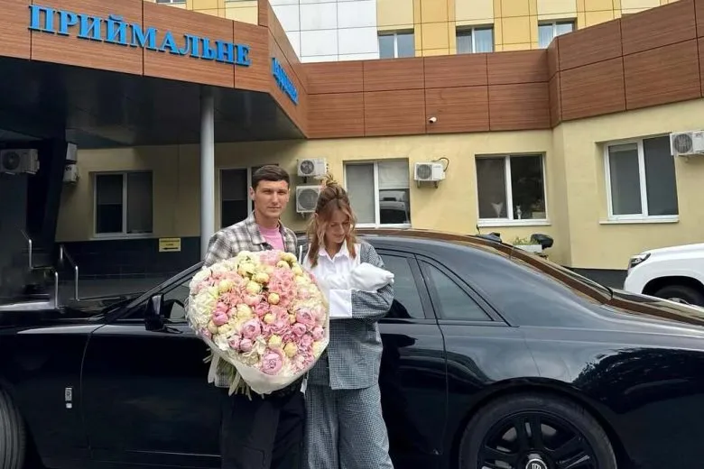 Леся Нікітюк впервые стала мамой: телеведущая родила сына от Дмитрия Бабчука