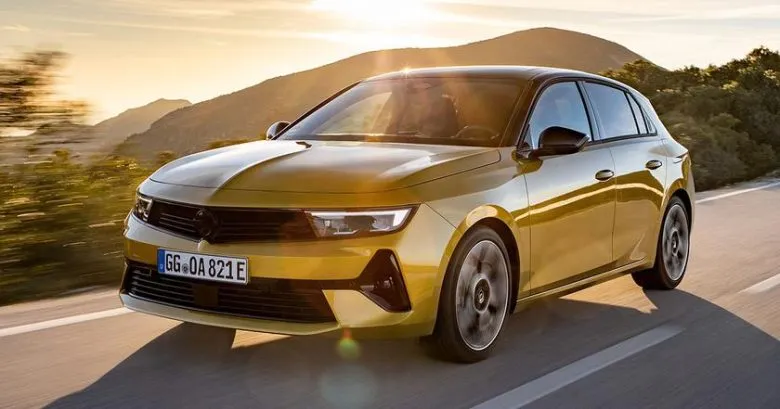 Opel Astra Plug-in Hybrid получил более мощный двигатель и увеличенный запас хода без изменения цены