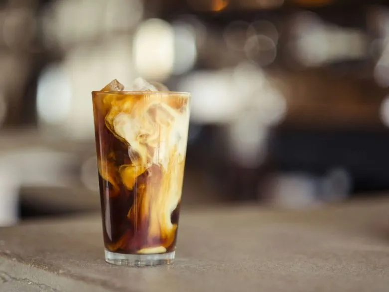 Як приготувати cold brew: секрети холодної кави та її історія