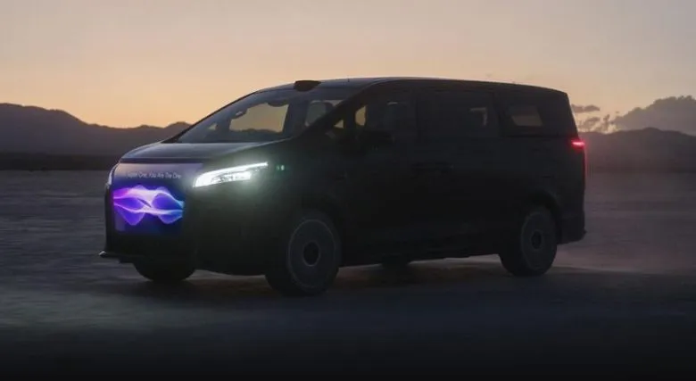 Faraday Future FX Super One: премиальный электромикроавтобус с AI-решеткой F.A.C.E.