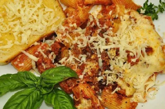 Запечённые ригатони с колбасой: вкусный рецепт для вашего меню
