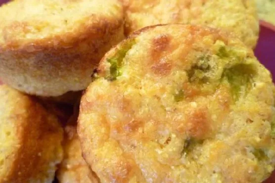 Hatch Chile Cornbread Muffins: смачні кексики для сніданку