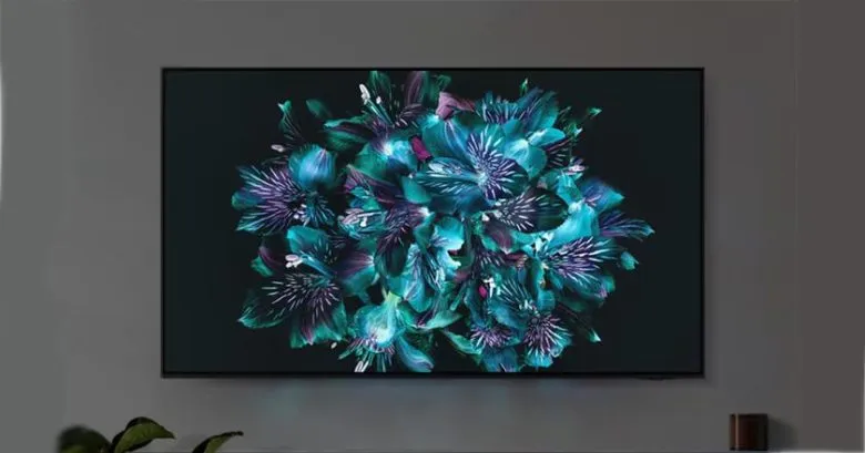 Обзор телевизора Samsung S95D: топовый OLED с матовым экраном и поддержкой SmartThings