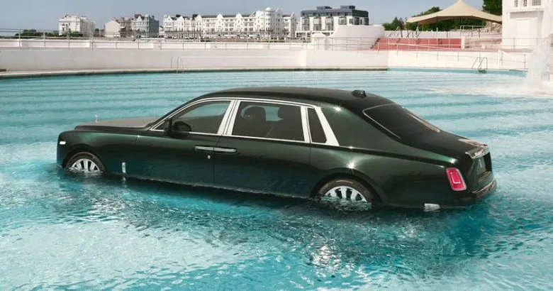 Rolls-Royce Phantom у басейні: незабутній перформанс на честь музичних легенд