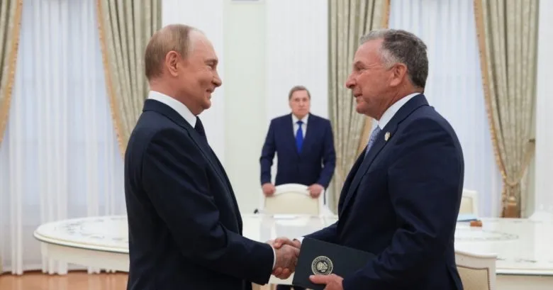 В Кремле продолжается встреча Путина со спецпосланцем Трампа по ультиматуму США