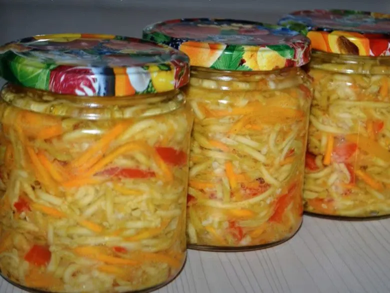 Кабачки по-корейськи на зиму: простий рецепт смачного салату для консервації
